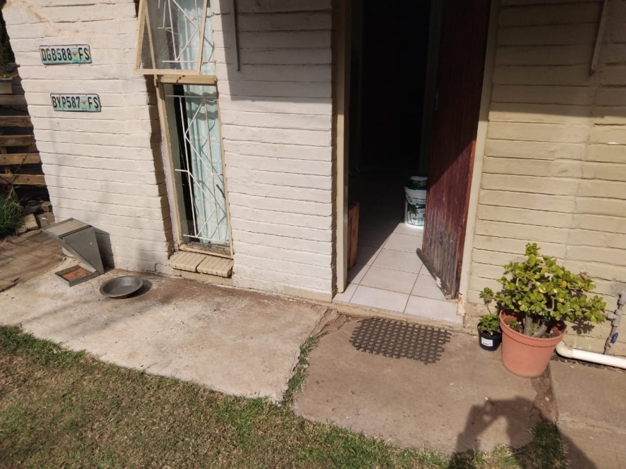 3 Bedroom Property for Sale in Wilkoppies North West